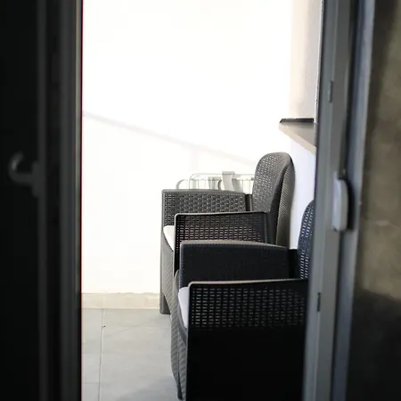 Apartment Gray 82